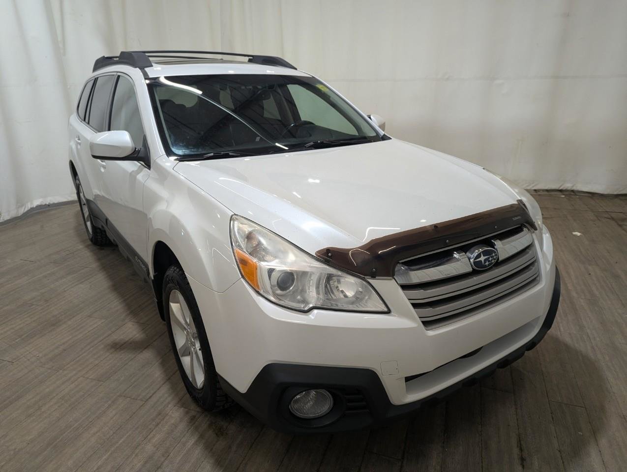 White 2013 Subaru Outback Wagon All-Wheel Drive Automatic
