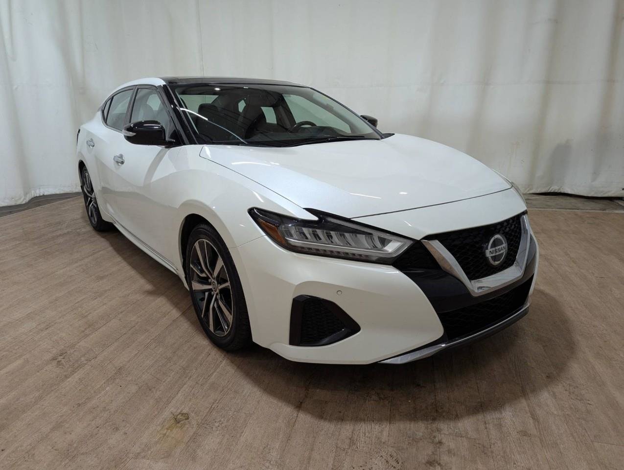 White 2019 Nissan Maxima Sedan Front-Wheel Drive Continuously Variable Transmission