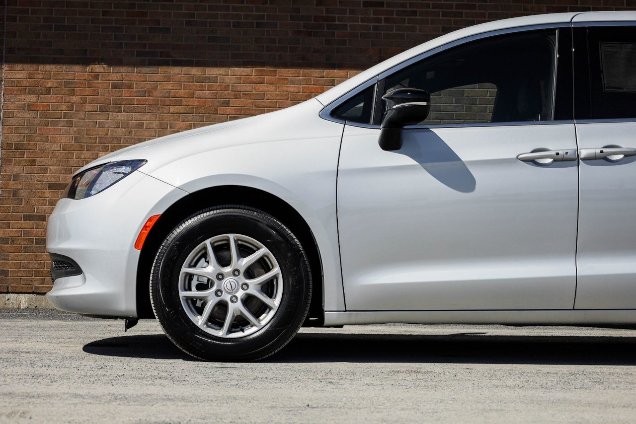 2026 Chrysler Grand Caravan SXT-1