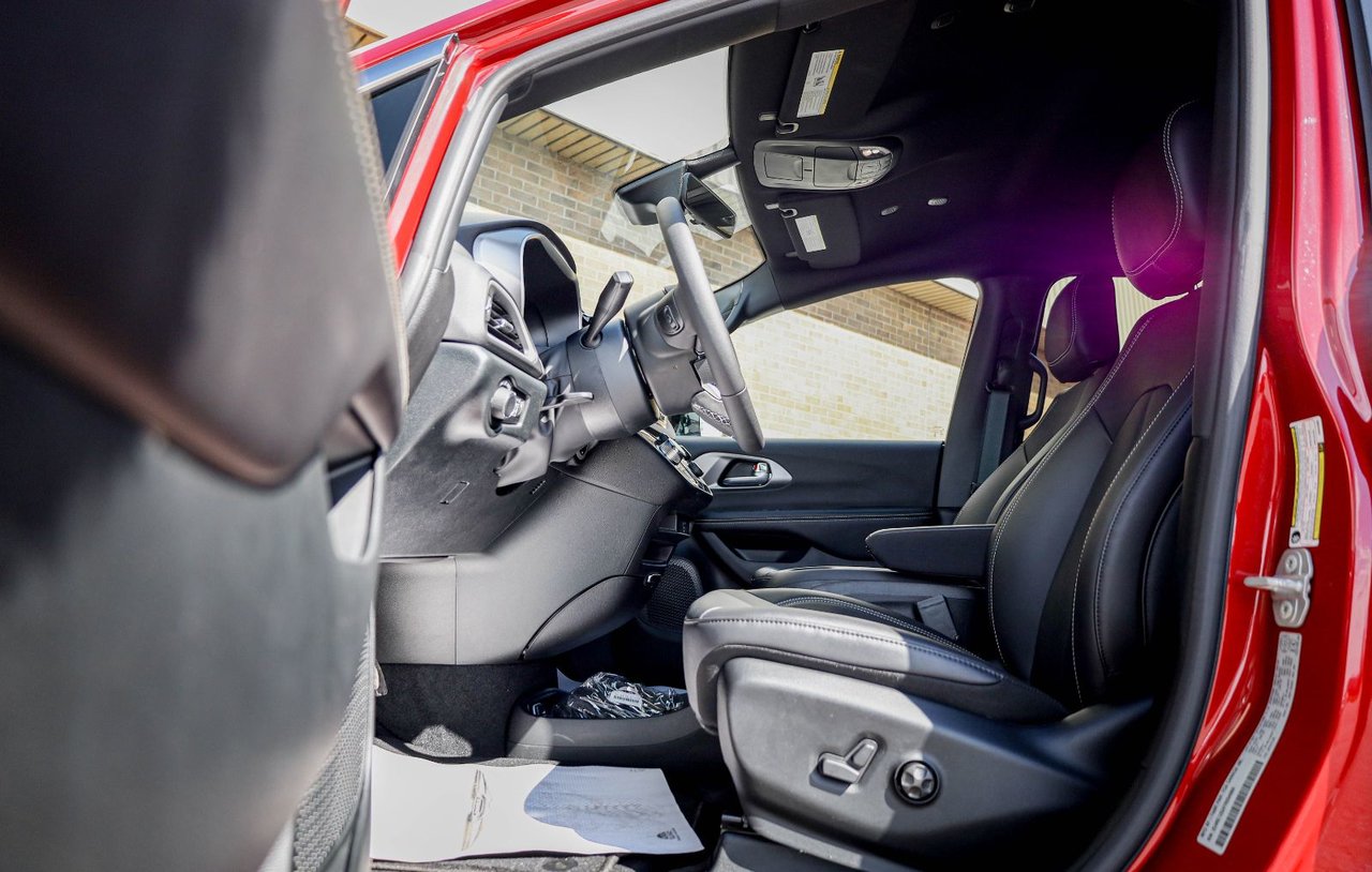 2026 Chrysler Grand Caravan SXT-9