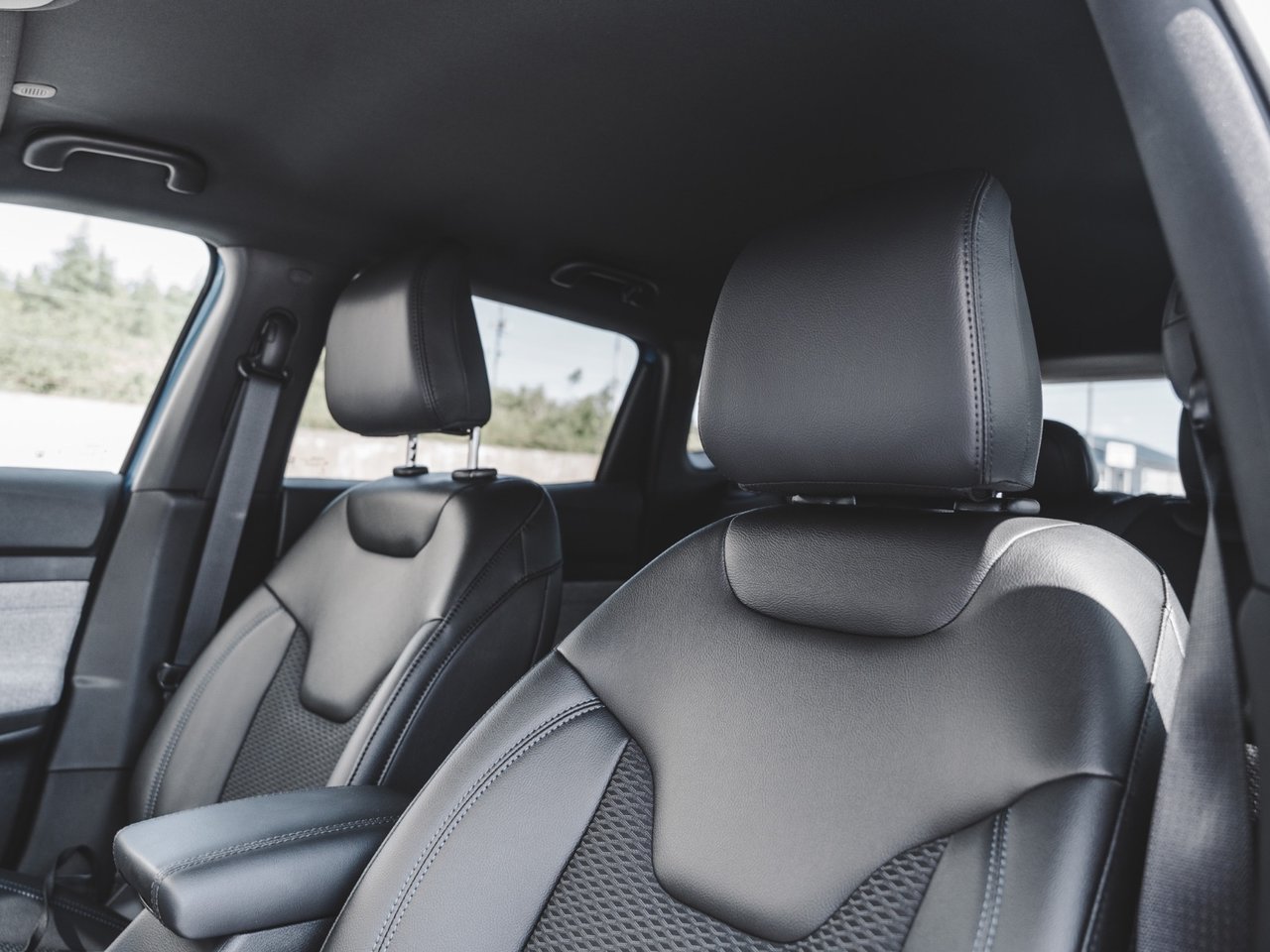 2025 Jeep Compass NORTH-8