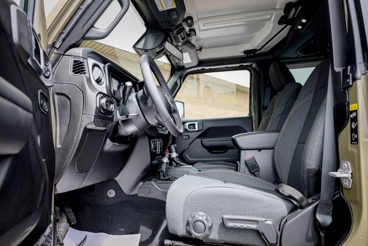 2026 Jeep Wrangler SPORT S-9