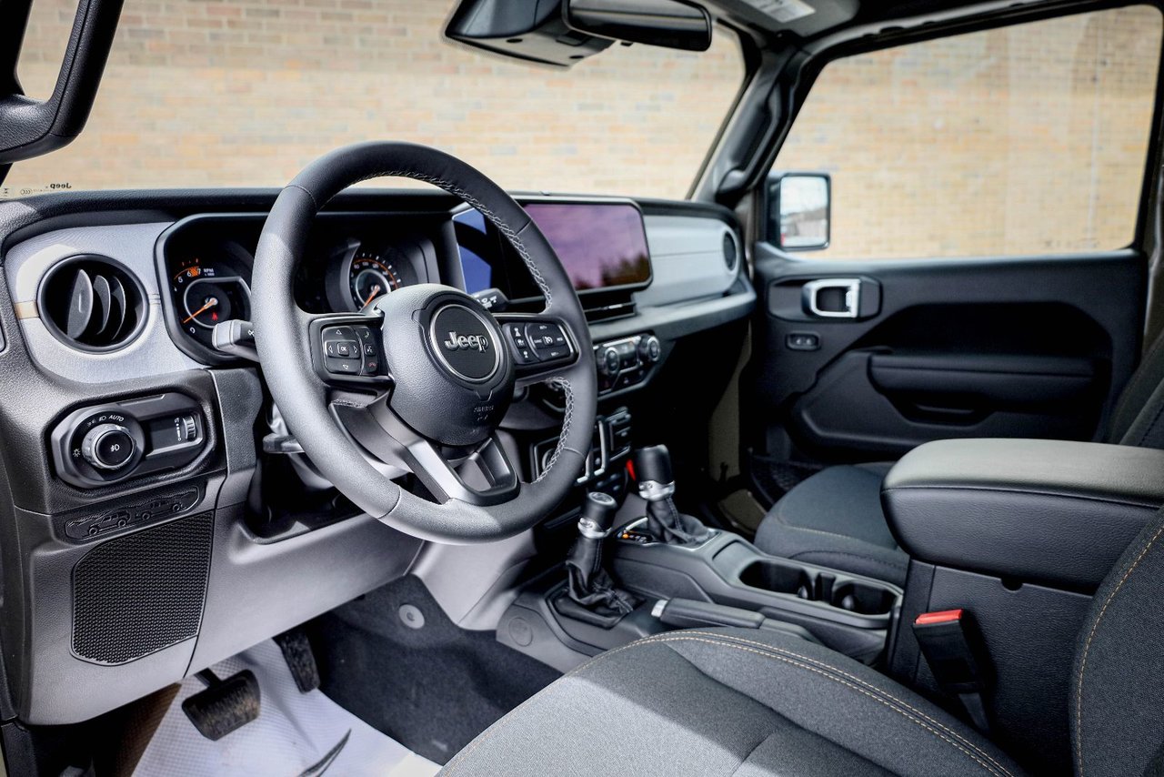 2026 Jeep Wrangler SPORT S-8