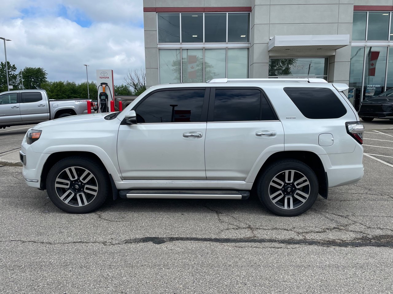 2024 Toyota 4Runner 4DR 4WD-2