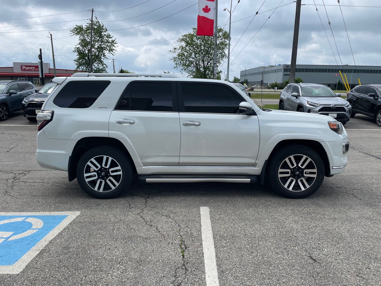 2024 Toyota 4Runner 4DR 4WD-4