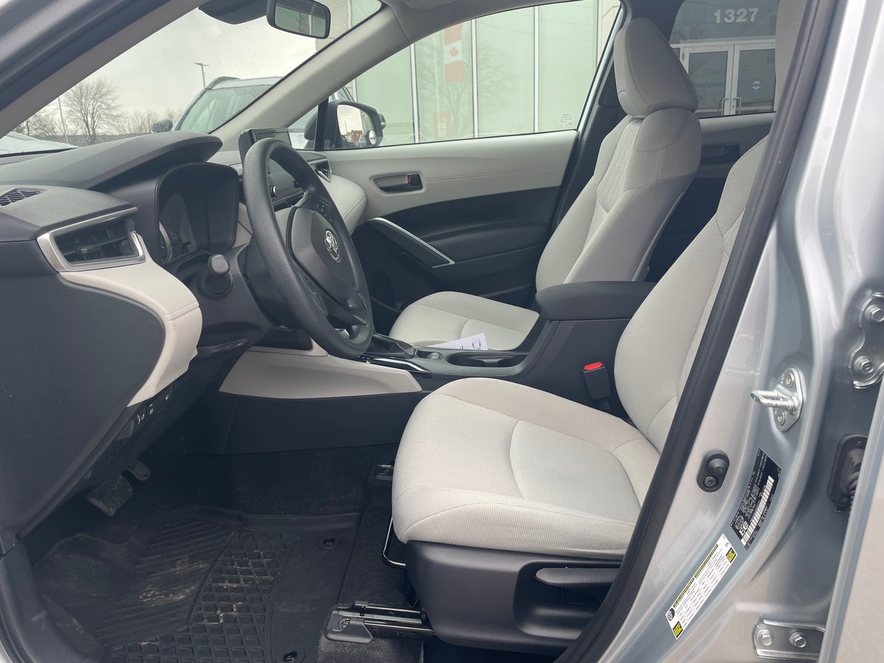 2022 Toyota Corolla Cross L-6