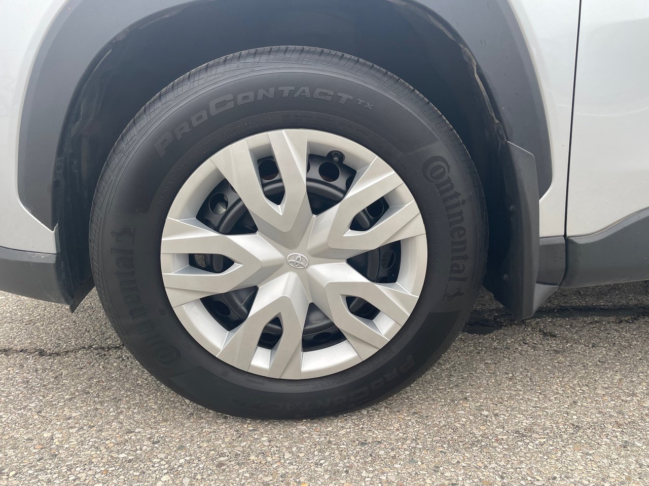 2022 Toyota Corolla Cross L-5