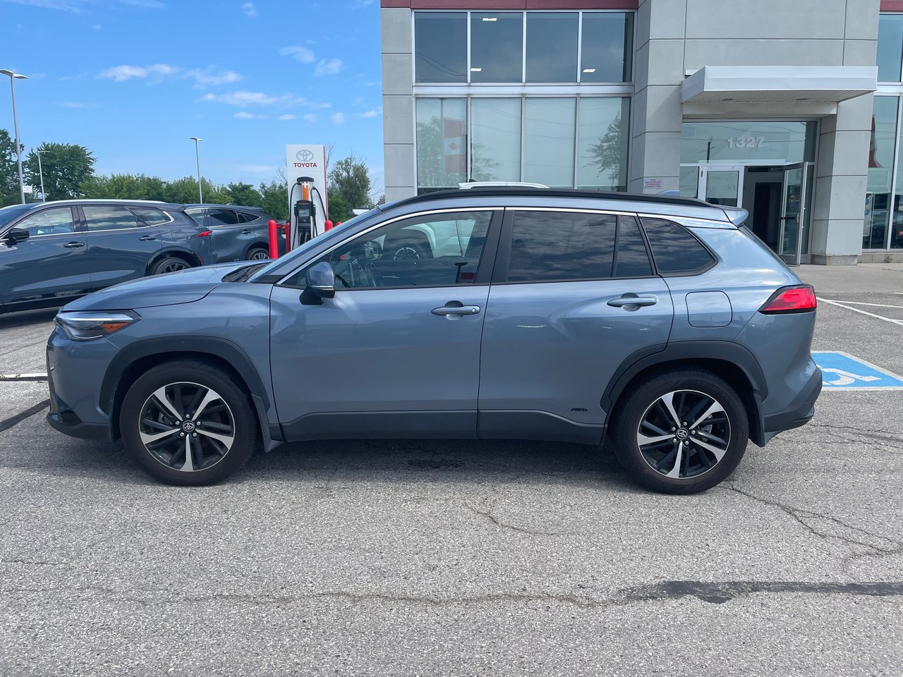 2023 Toyota Corolla Cross Hybrid XSE-1