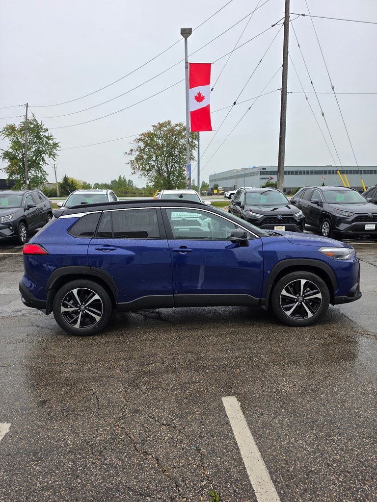 2023 Toyota Corolla Cross Hybrid XSE-3