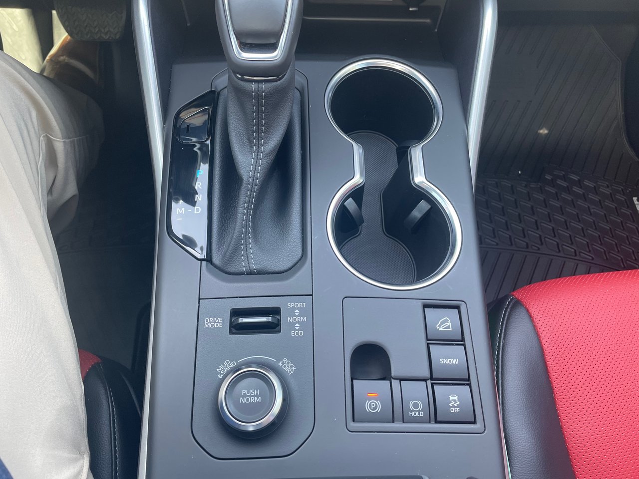 2023 Toyota Highlander XSE-16