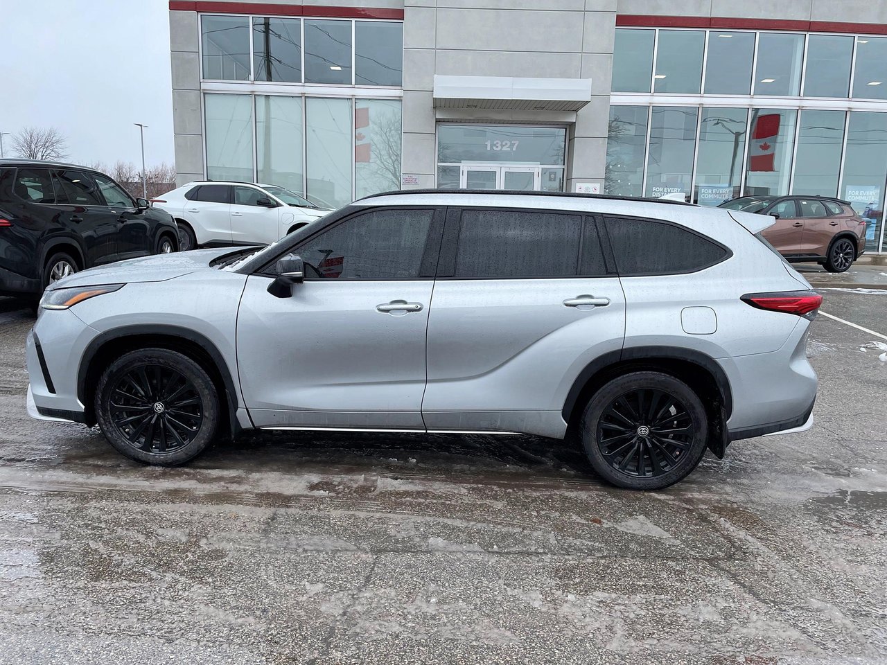 2023 Toyota Highlander XSE-1