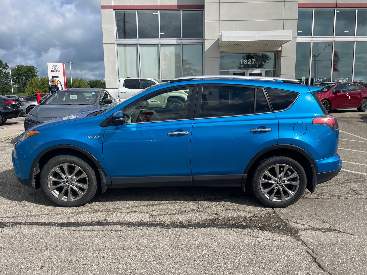 2016 Toyota RAV4 Hybrid Limited-1
