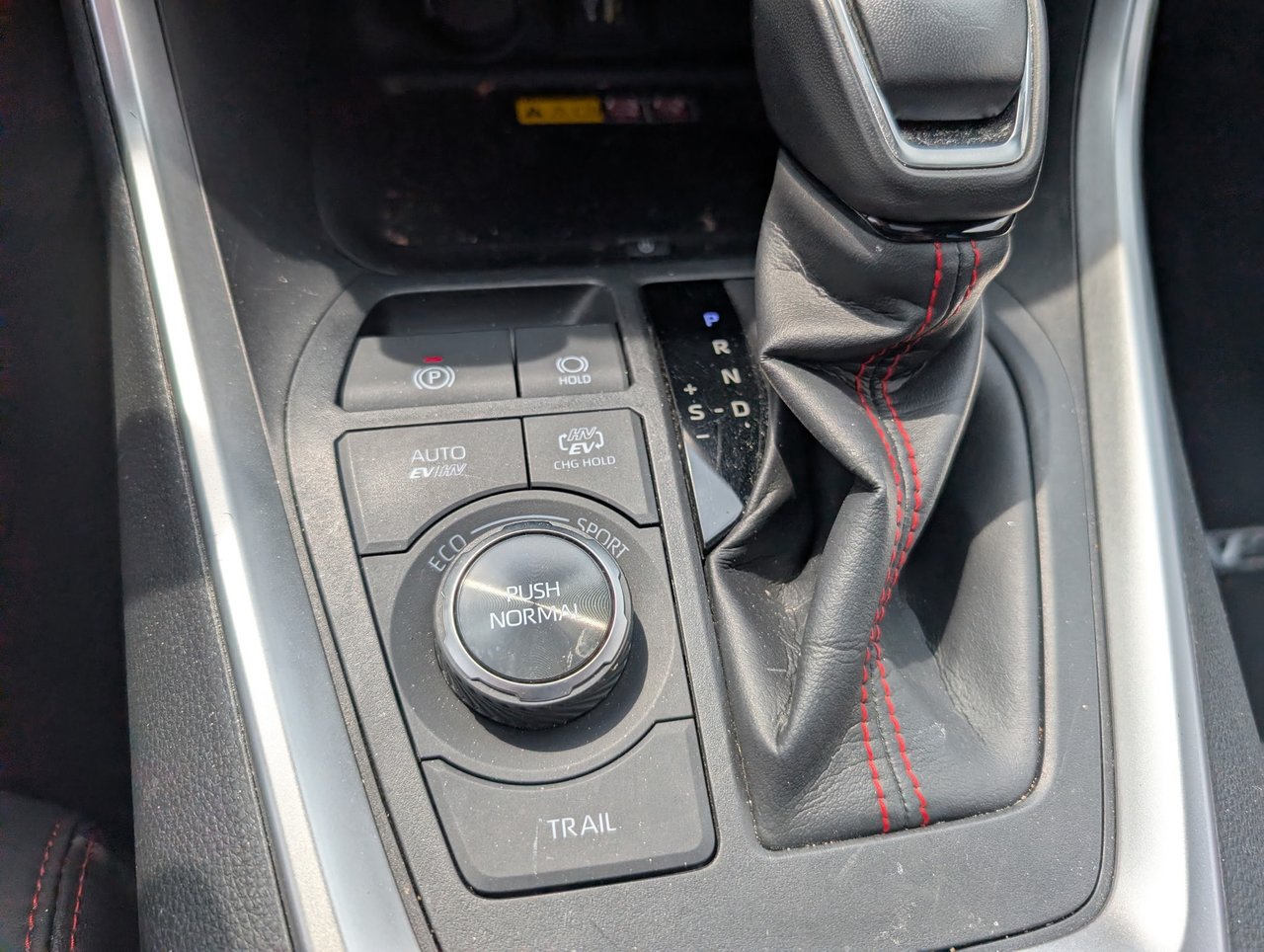 2024 Toyota RAV4 Prime XSE-10