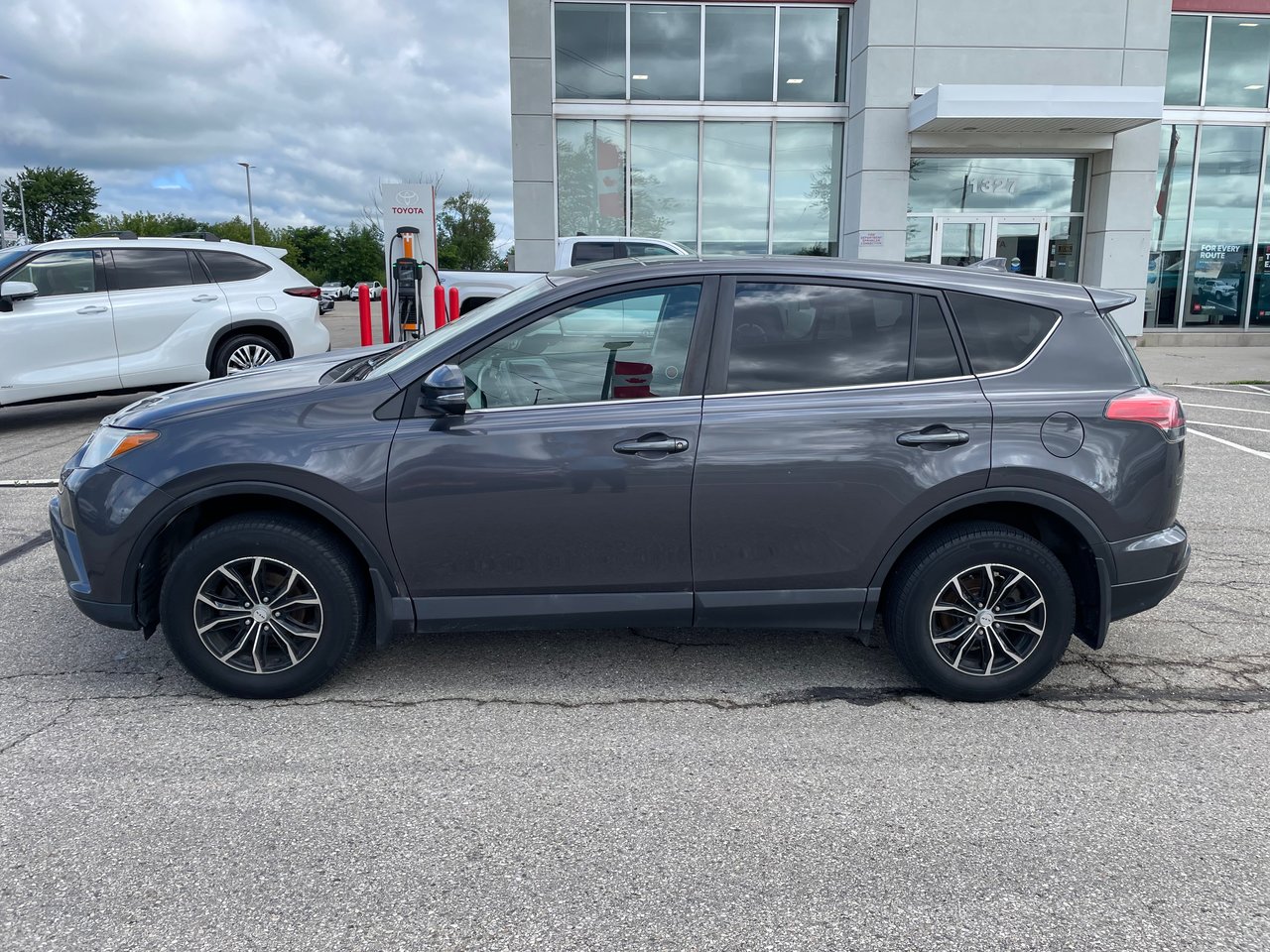 2016 Toyota RAV4 LE-1