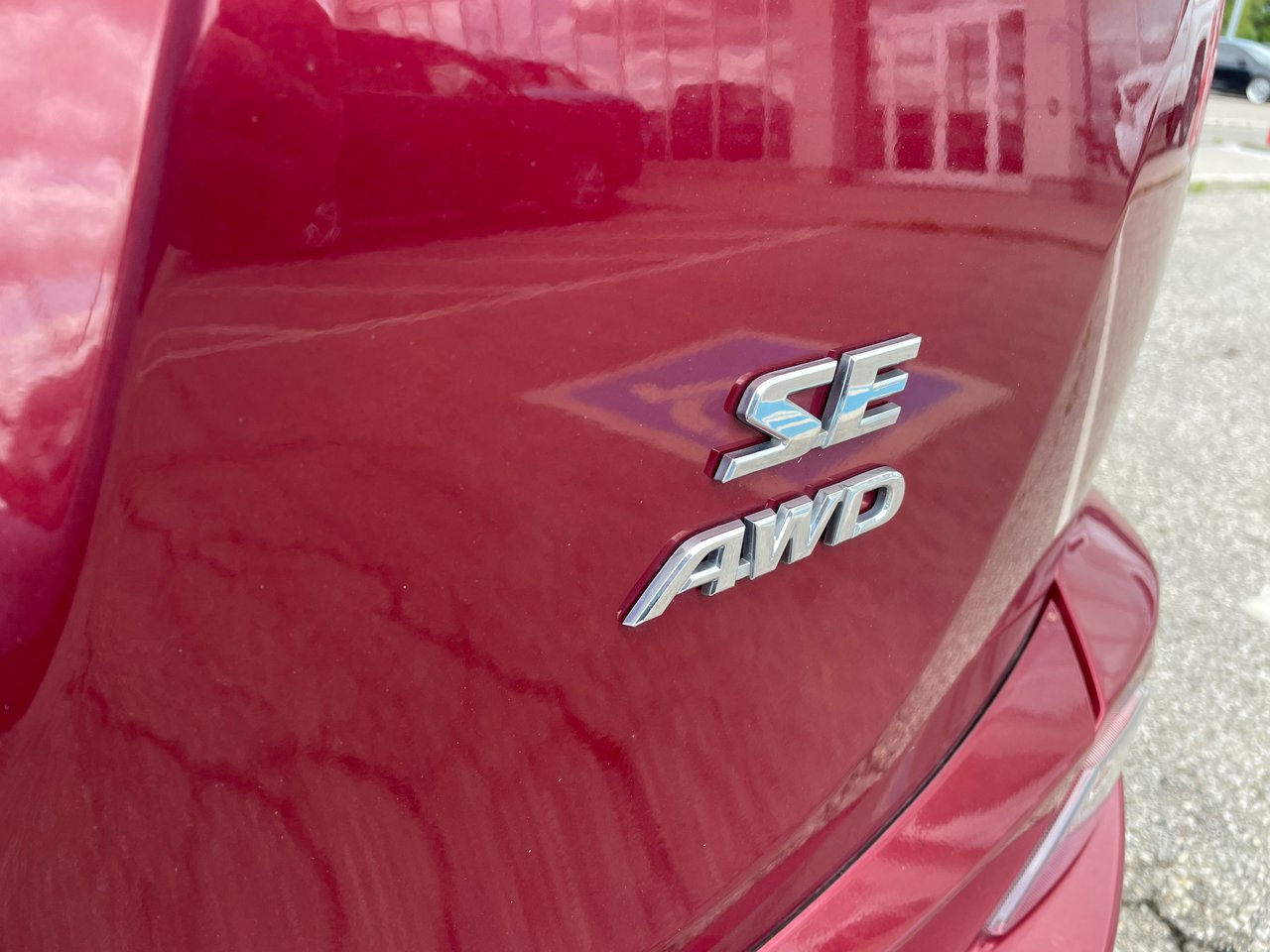 2018 Toyota RAV4 SE-6