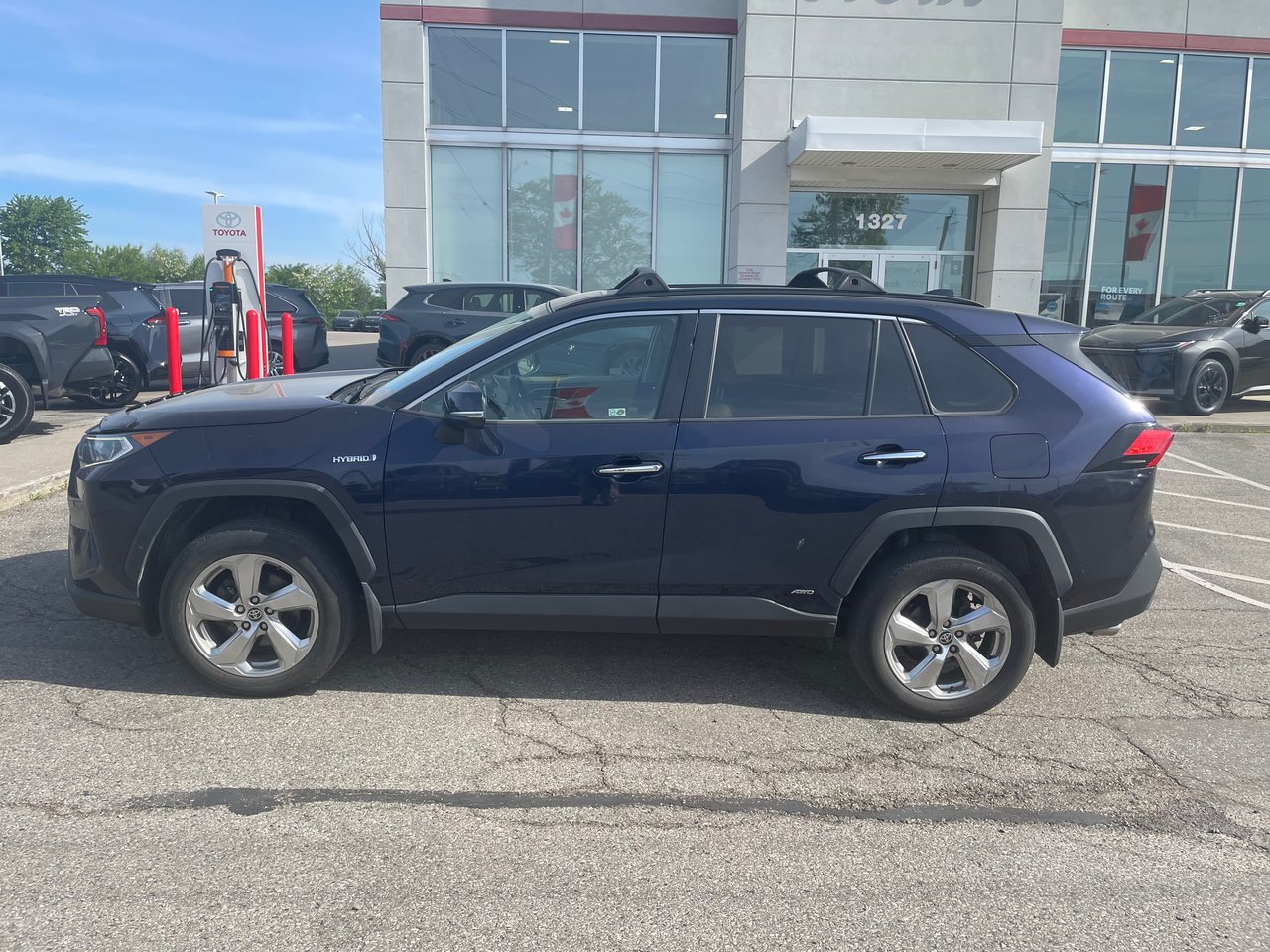 2021 Toyota RAV4 Hybrid Limited-1