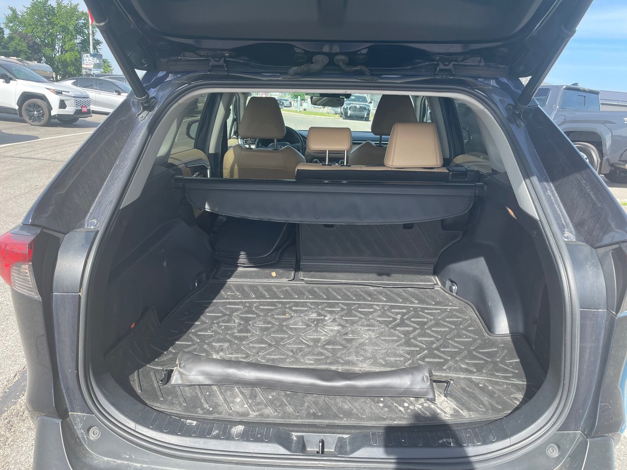 2021 Toyota RAV4 Hybrid Limited-7