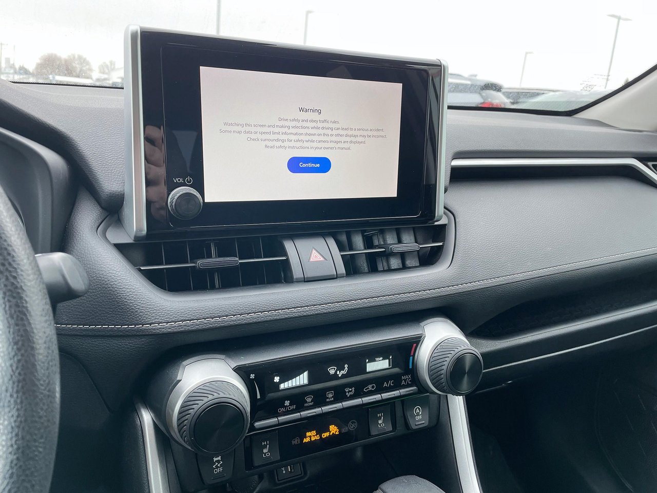 2023 Toyota RAV4 LE-10