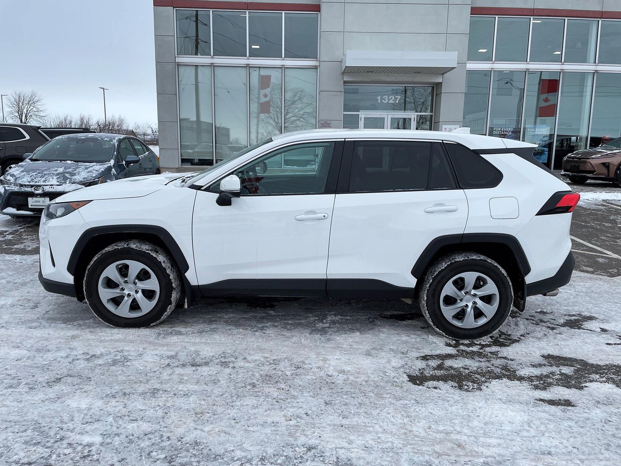 2023 Toyota RAV4 LE-1