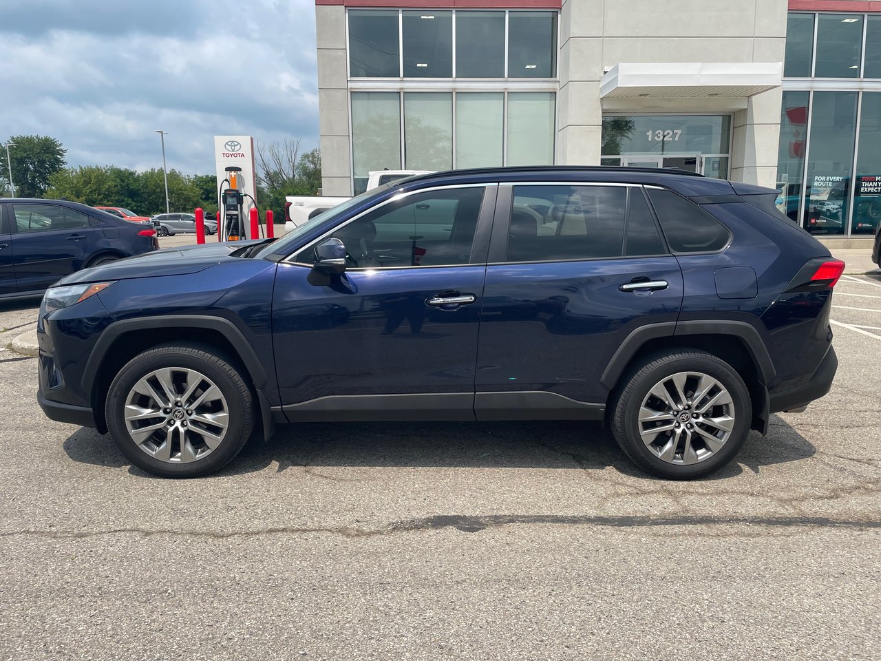 2023 Toyota RAV4 Limited-1