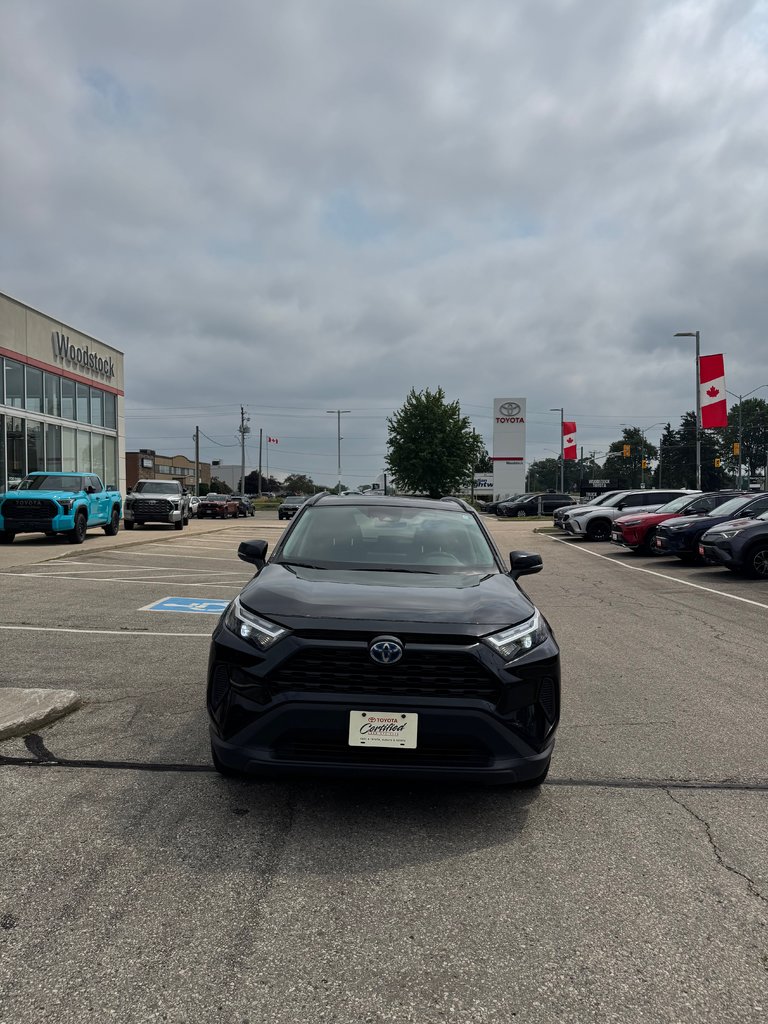 2023 Toyota RAV4 Hybrid XLE-13