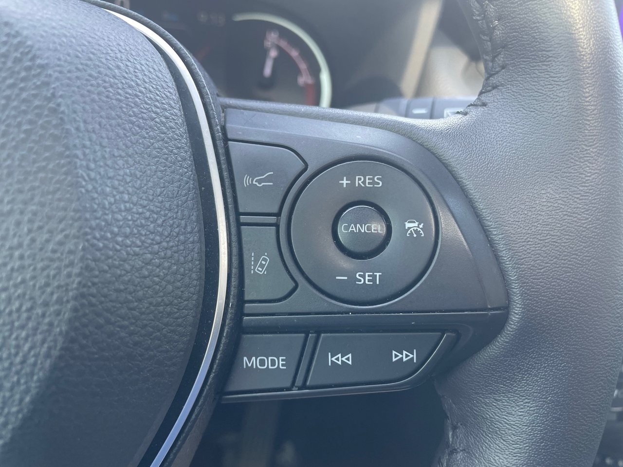 2024 Toyota RAV4 XLE-7