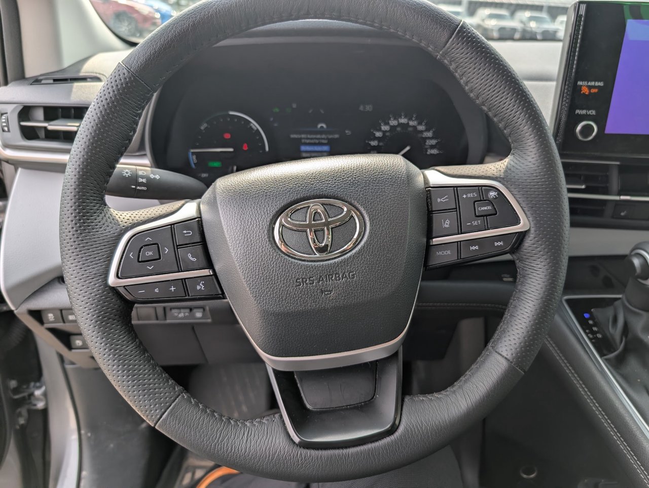 2026 Toyota Sienna XLE-9