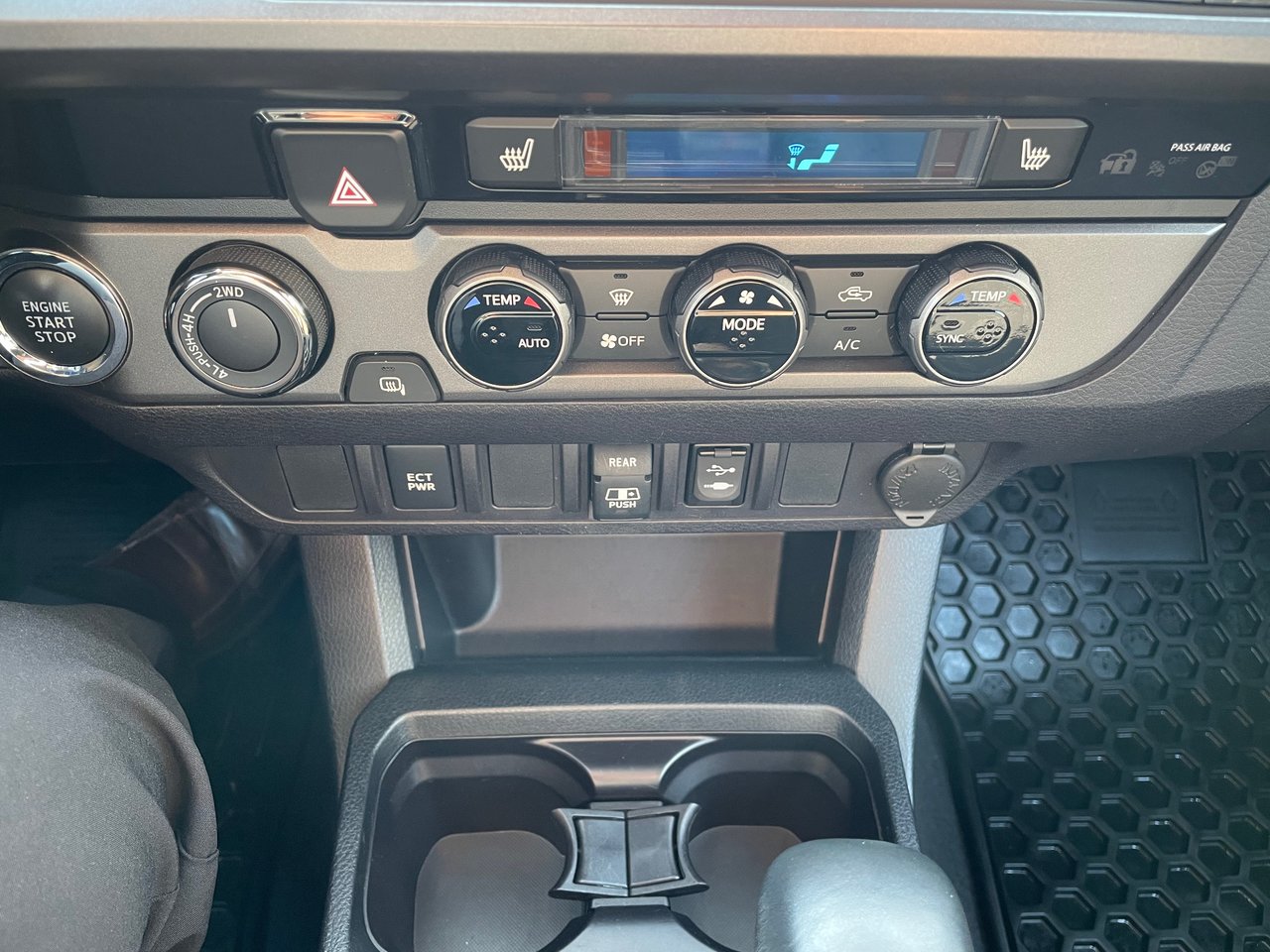 2018 Toyota Tacoma TRD Off Road-15