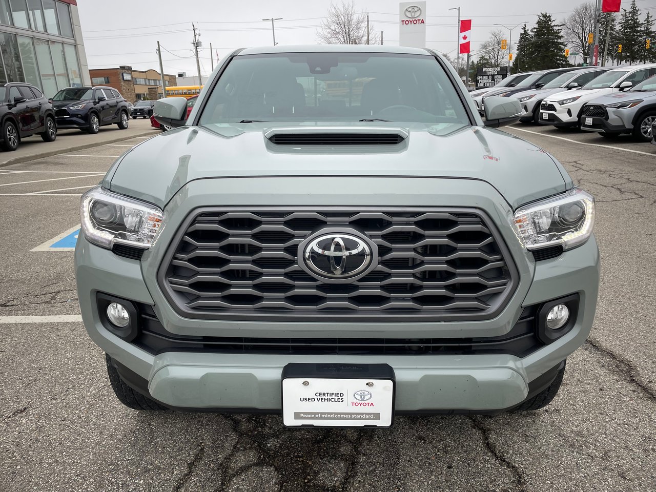 2022 Toyota Tacoma 4WD DBL AT-4