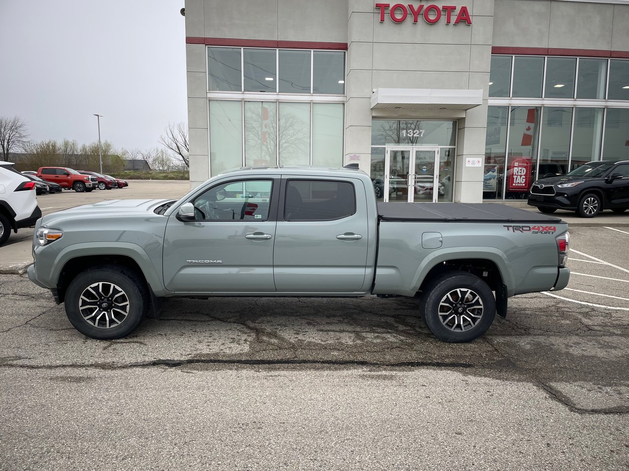 2022 Toyota Tacoma 4WD DBL AT-1