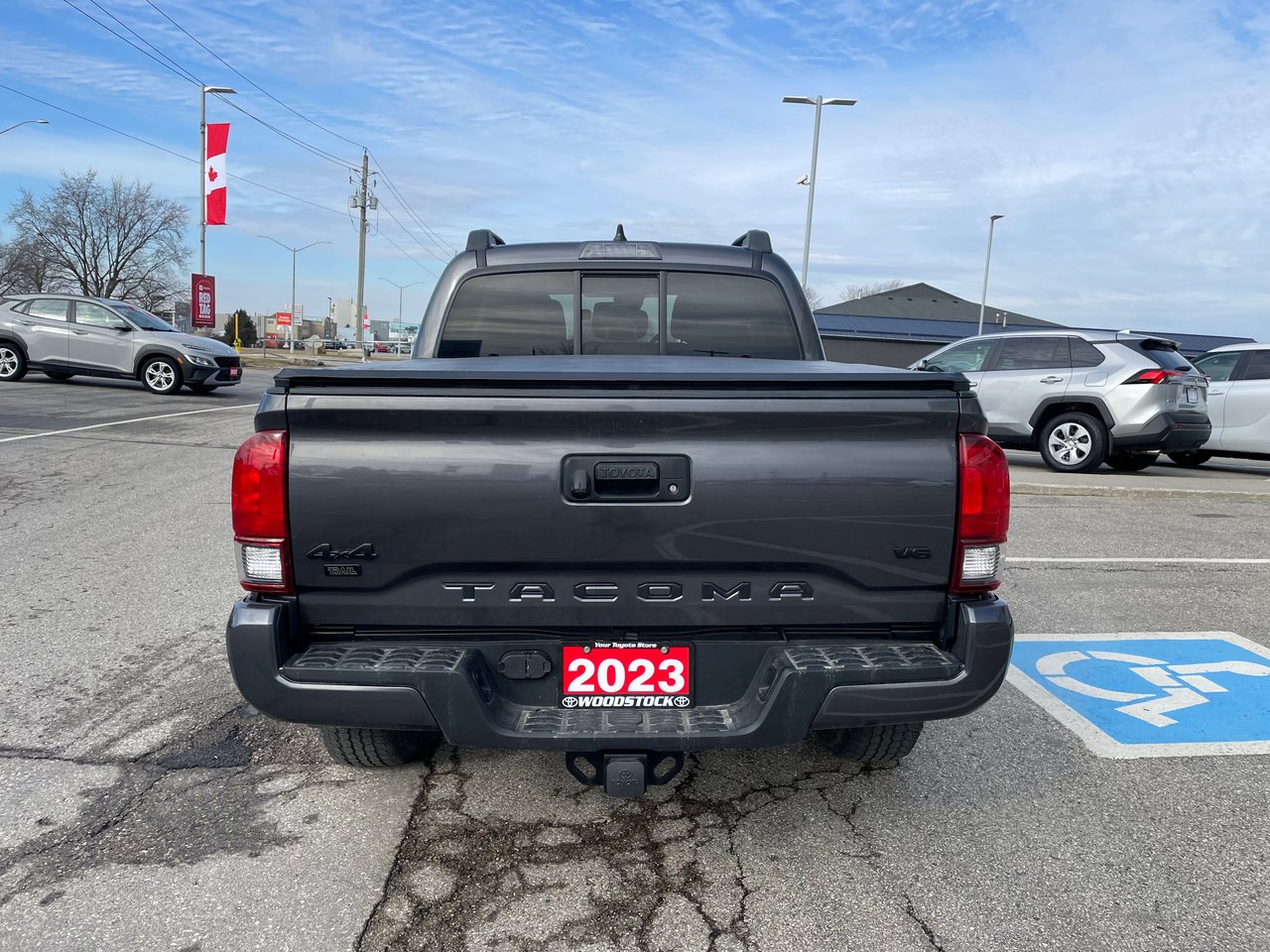 2023 Toyota Tacoma 4WD DBL AT SB-2