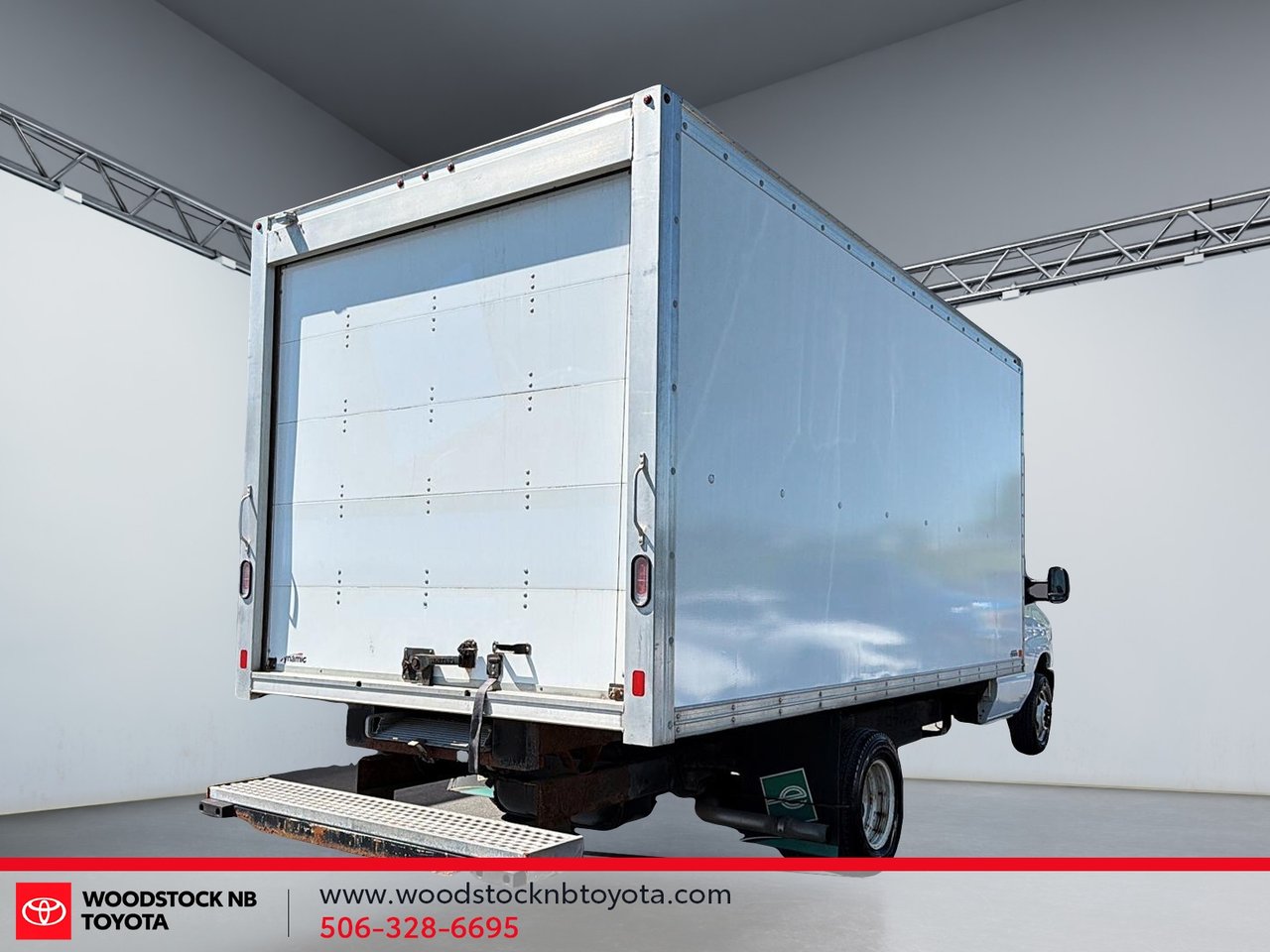 Ford E-Series Cutaway  2024-7