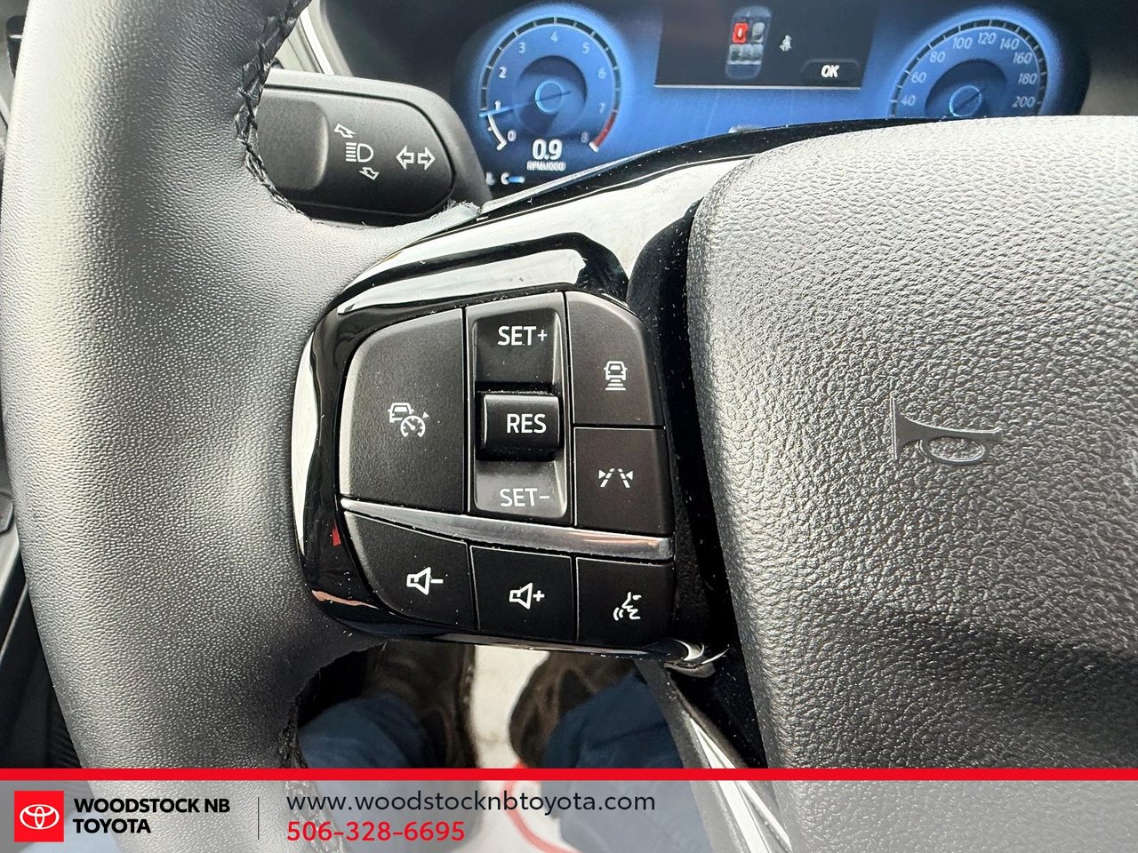 Ford Escape Platinum 2025-19