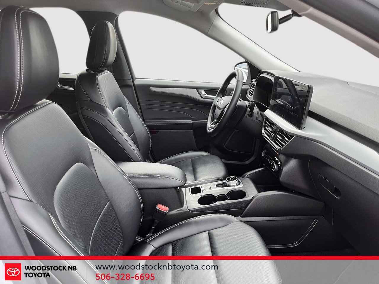2025 Ford Escape Platinum-16