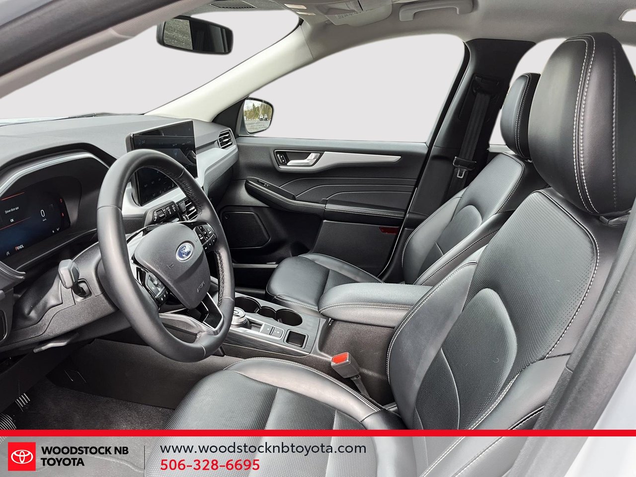 2025 Ford Escape Platinum-8