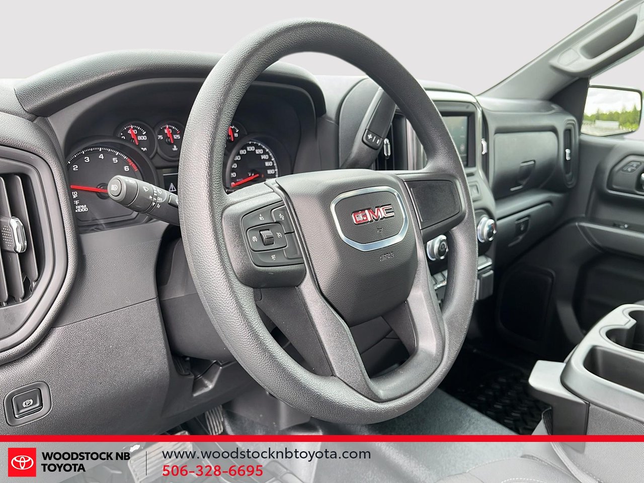 GMC Sierra 1500 Pro 2025-16