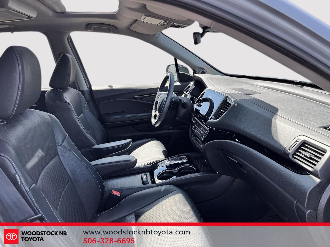 2022 Honda Pilot Touring 7-Passenger-13