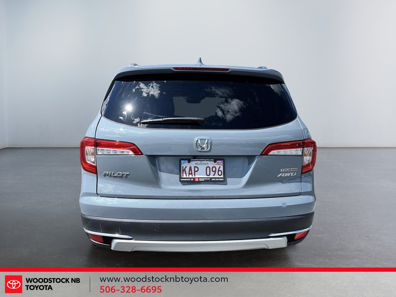2022 Honda Pilot Touring 7-Passenger-4