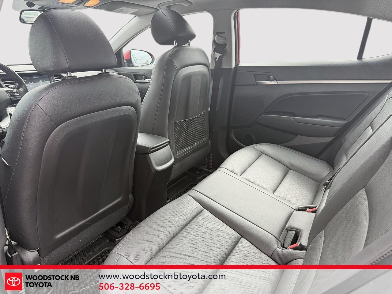 2019 Hyundai Elantra Luxury-14