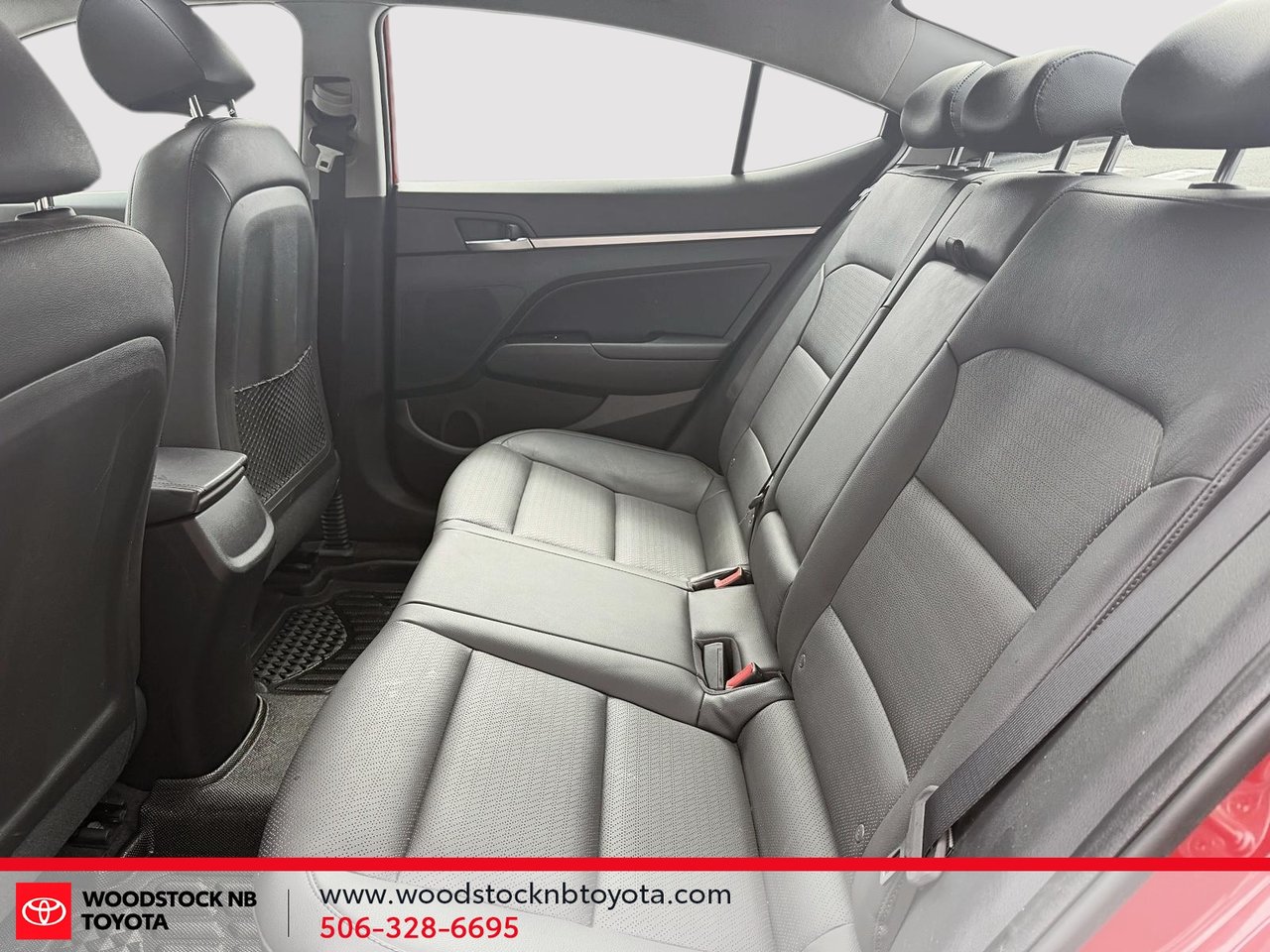 2019 Hyundai Elantra Luxury-13