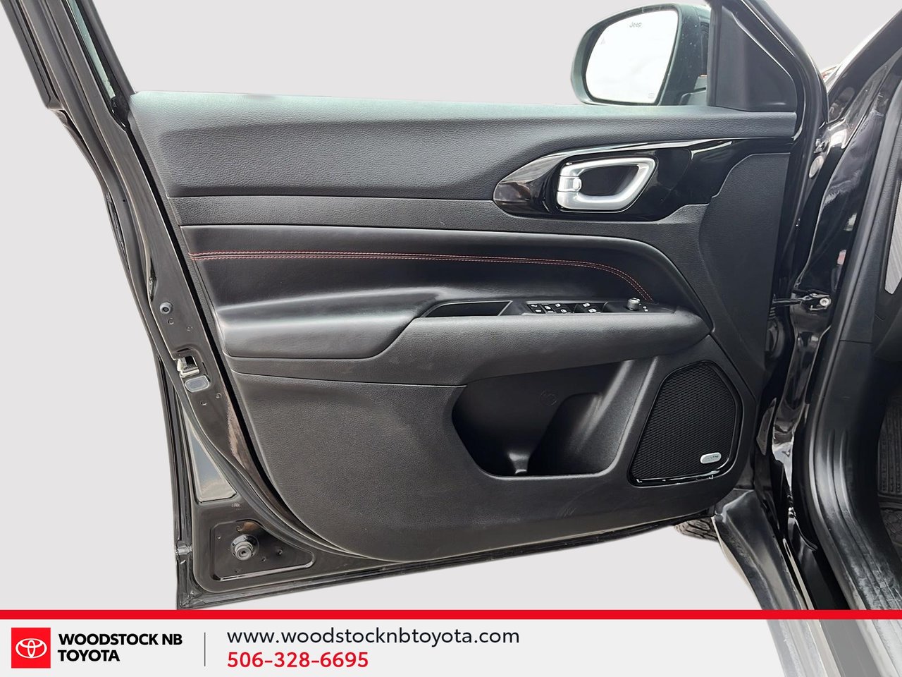 2024 Jeep Compass Trailhawk-15