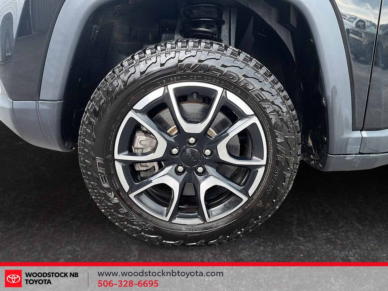 2024 Jeep Compass Trailhawk-9