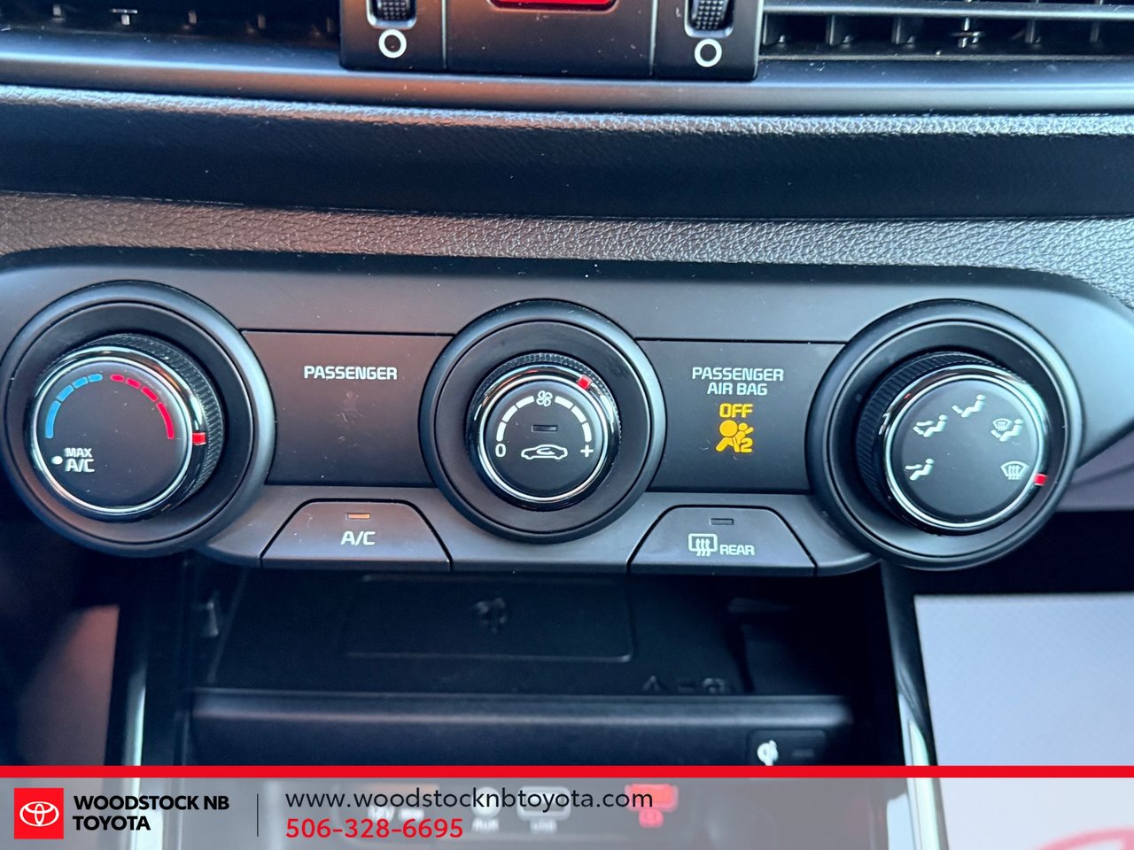 2020 Kia Forte EX-12