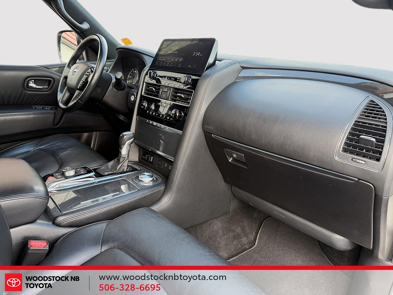 Nissan Armada SL 2023-15
