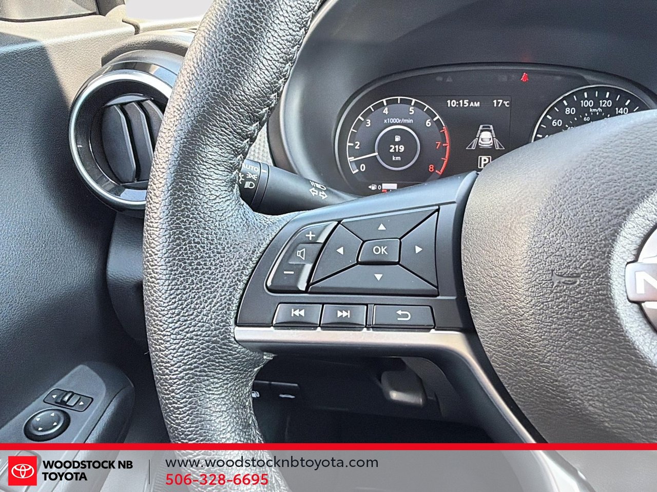 Nissan Kicks Play SV 2025-18