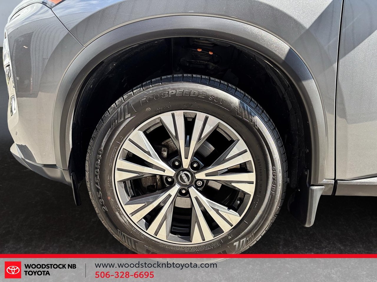 2023 Nissan Rogue SV Moonroof-6