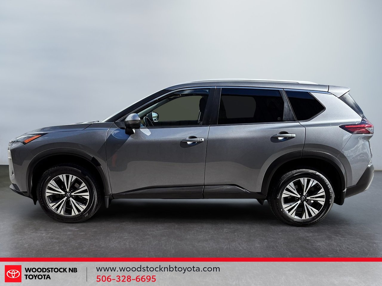 2023 Nissan Rogue SV Moonroof-3