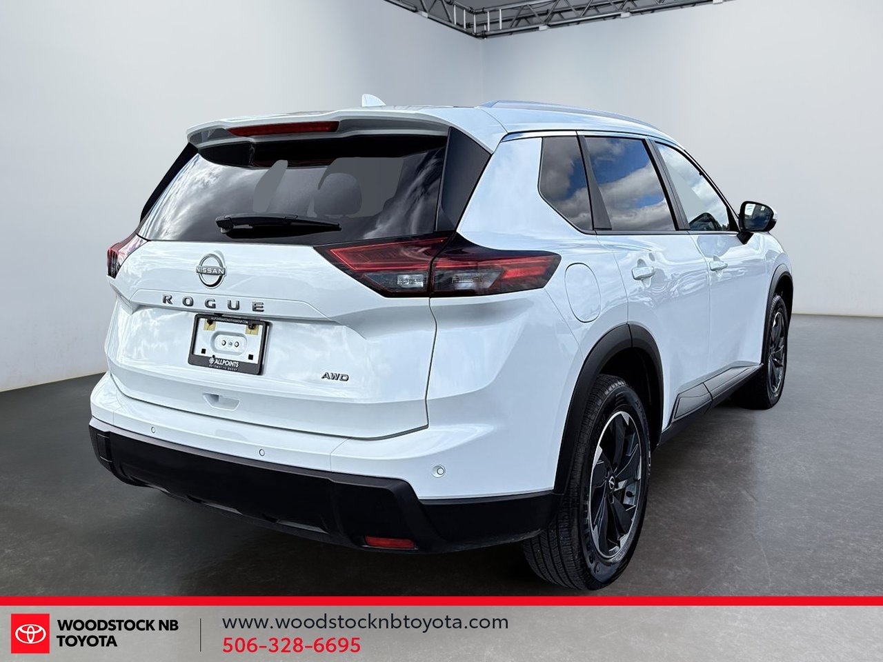 2025 Nissan Rogue SV Moonroof-5