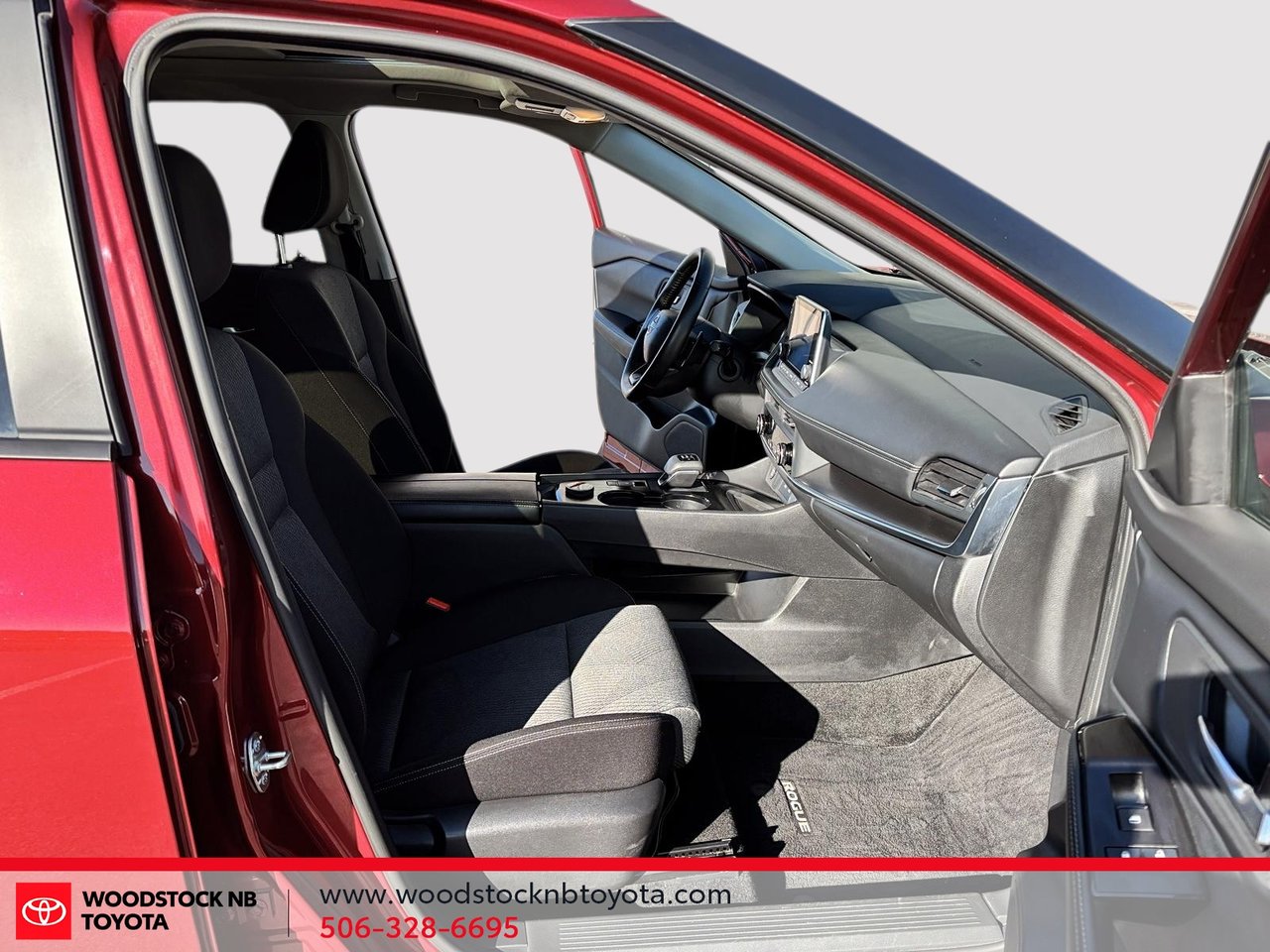 2025 Nissan Rogue SV Moonroof-7