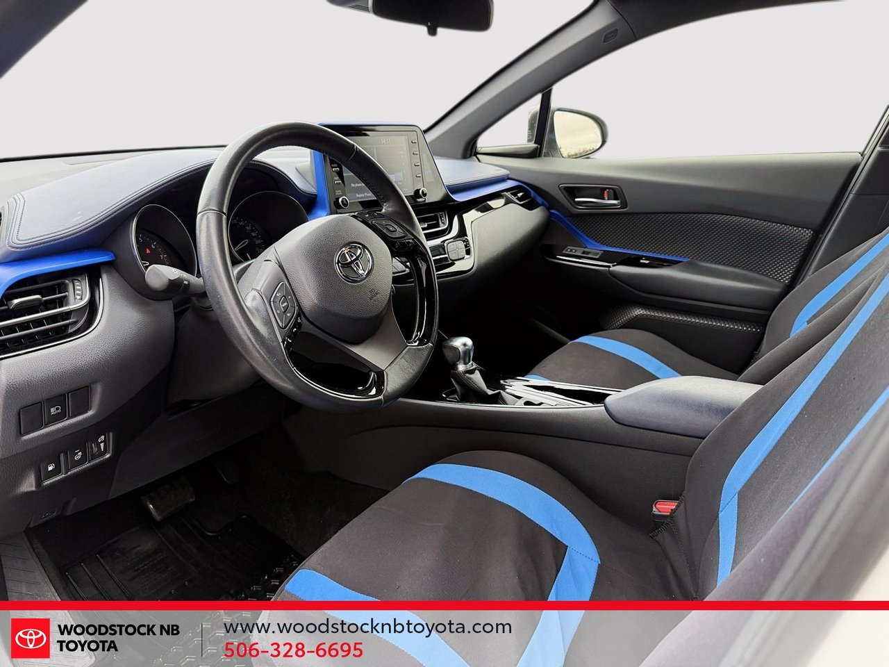 2021 Toyota C-HR XLE-10
